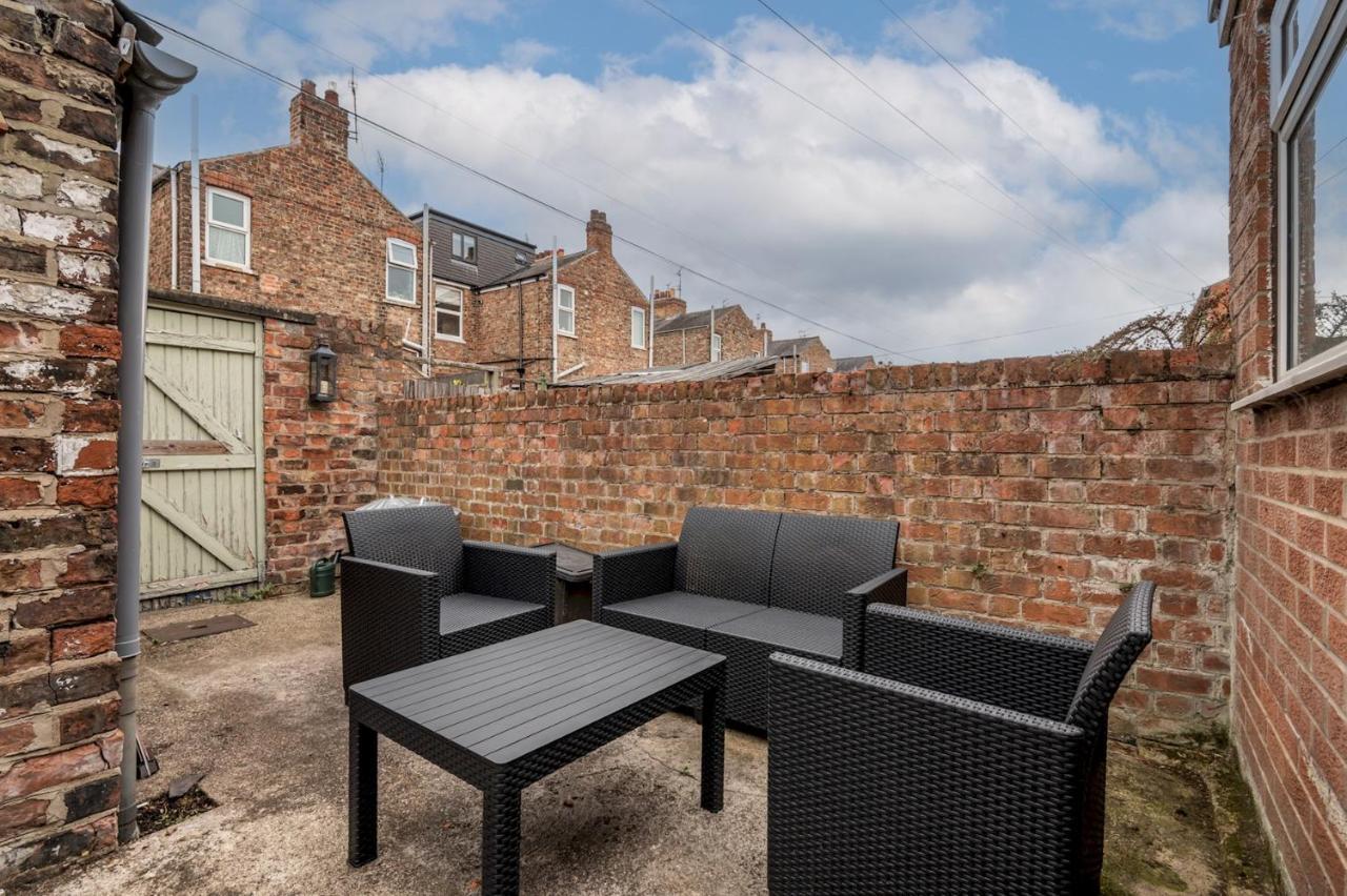 Pass The Keys Gorgeous Terrace Near Bishy Road Villa York Ngoại thất bức ảnh